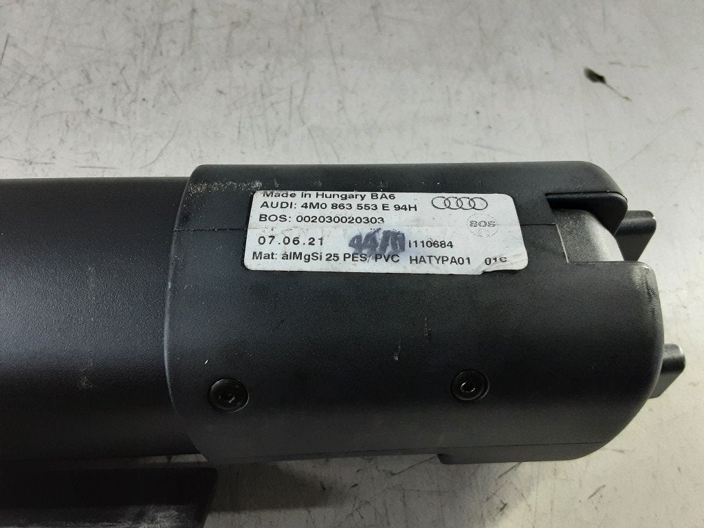 PLAGE ARRIERE Audi SQ7 (4MB / 4MG) (4M0863553E), Mevr. I. Hauben, Audi, Utilisé, Rue de l'Espoir 34 34
4030  GRIVEGNÉE, BE