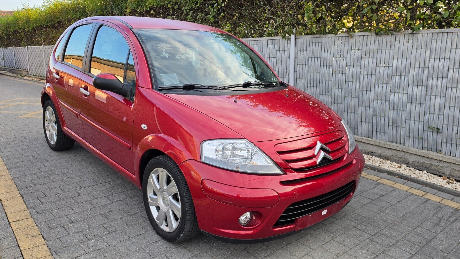 Citroën C3 exclusive 1.6 Essence Automatique 29 000 km, Autos, Rouge, Achat, Entretenue par le concessionnaire, 5 portes