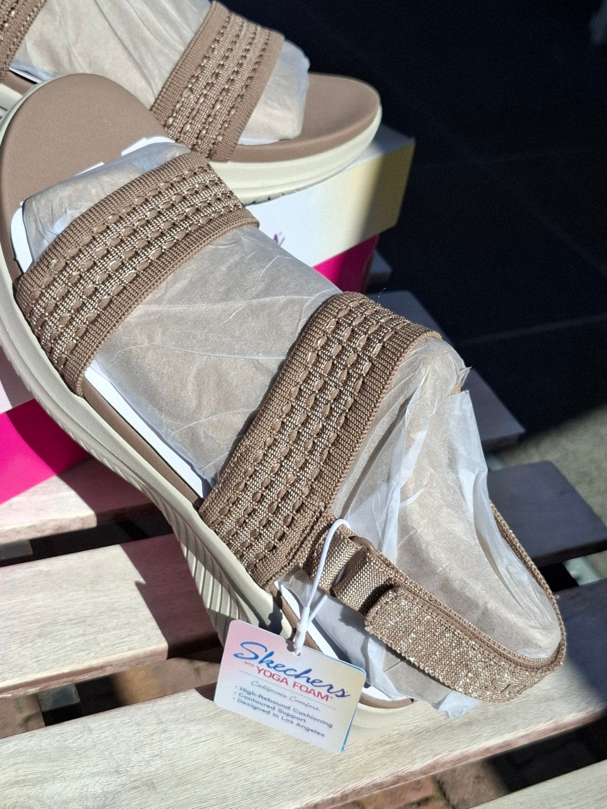 sckethers  sandalen, Ophalen, Beige