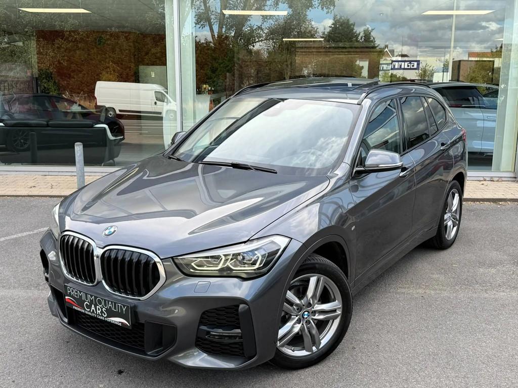BMW X1 PACK M / PANO / ATTELAGE / NAVI / ÉCLAIRAGE D'AMBIAN, Autos, BMW, Entreprise, Achat, X1, ABS, Phares directionnels, Airbags