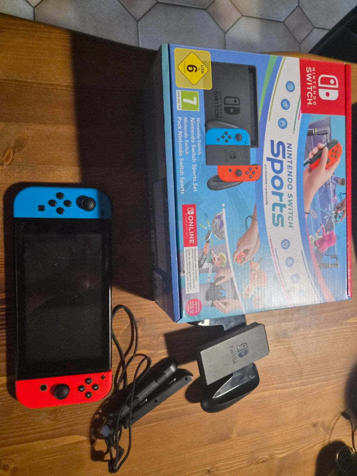 Nintendo Switch + 2 jeux, Consoles de jeu & Jeux vidéo, Jeux | Nintendo Switch, Enlèvement