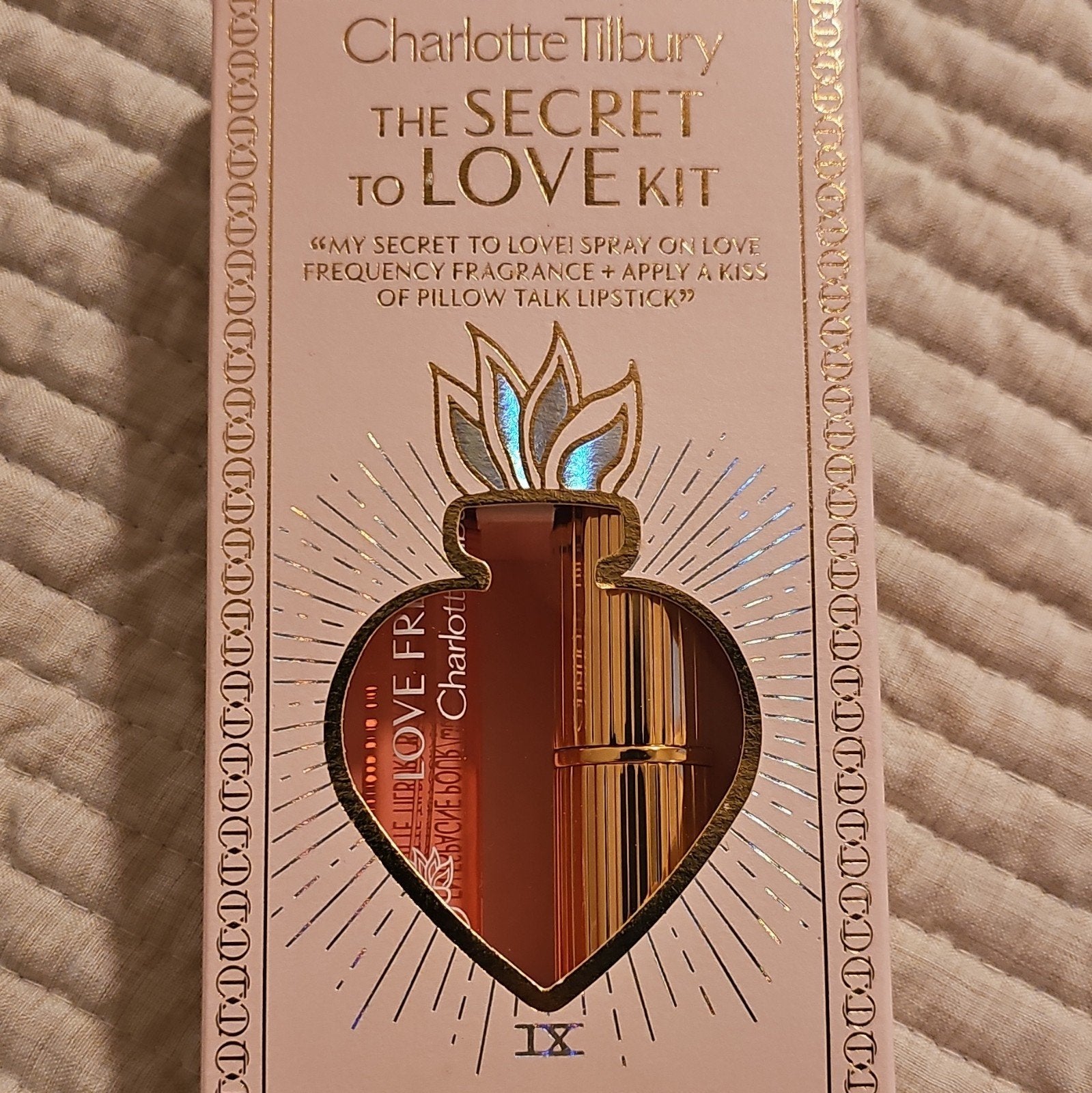 Charlotte Tilbury The Secret to Love Kit – Pillow Talk + Lov, Ophalen of Verzenden, Nieuw