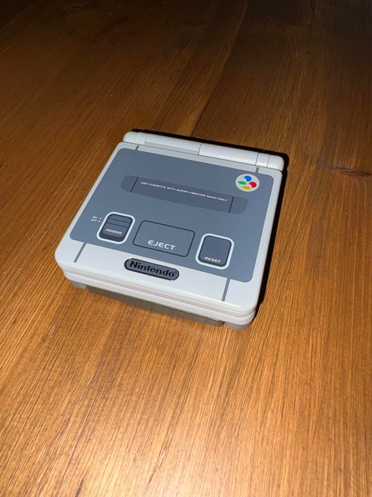 Gameboy Advance SP met gelamineerd IPS scherm en spel, Enlèvement ou Envoi, Comme neuf