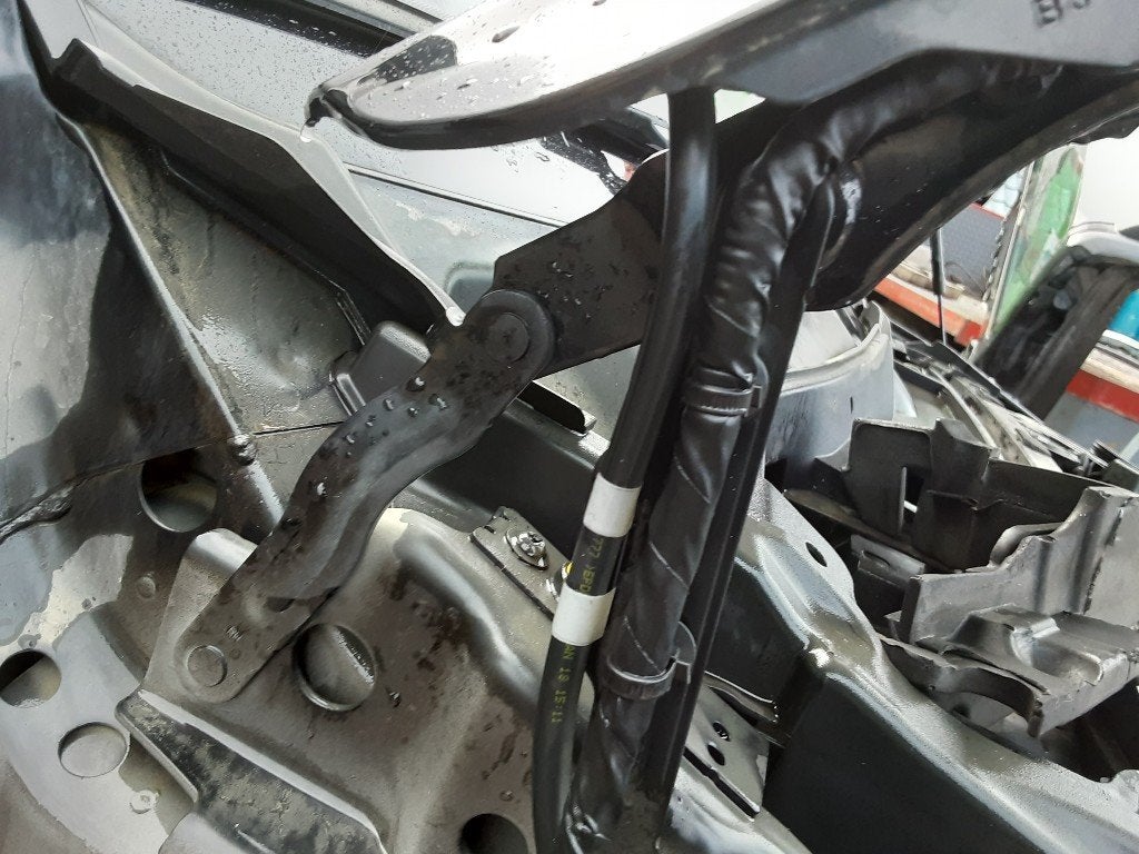 CHARNIERE DE CAPOT DROIT Jaguar E-Pace (01-2017/-), Mevr. I. Hauben, Utilisé, Jaguar, Rue de l'Espoir 34 34
4030  GRIVEGNÉE, BE