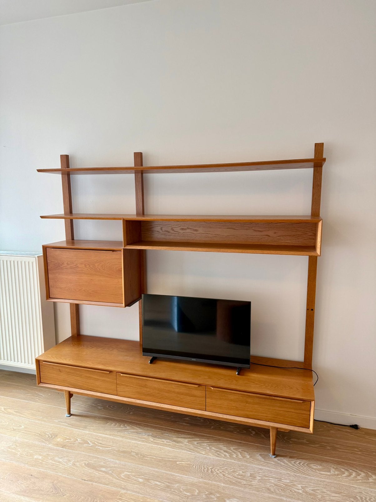 Maison du Monde TV-meubel met opbergruimte en planken, Ophalen, Zo goed als nieuw