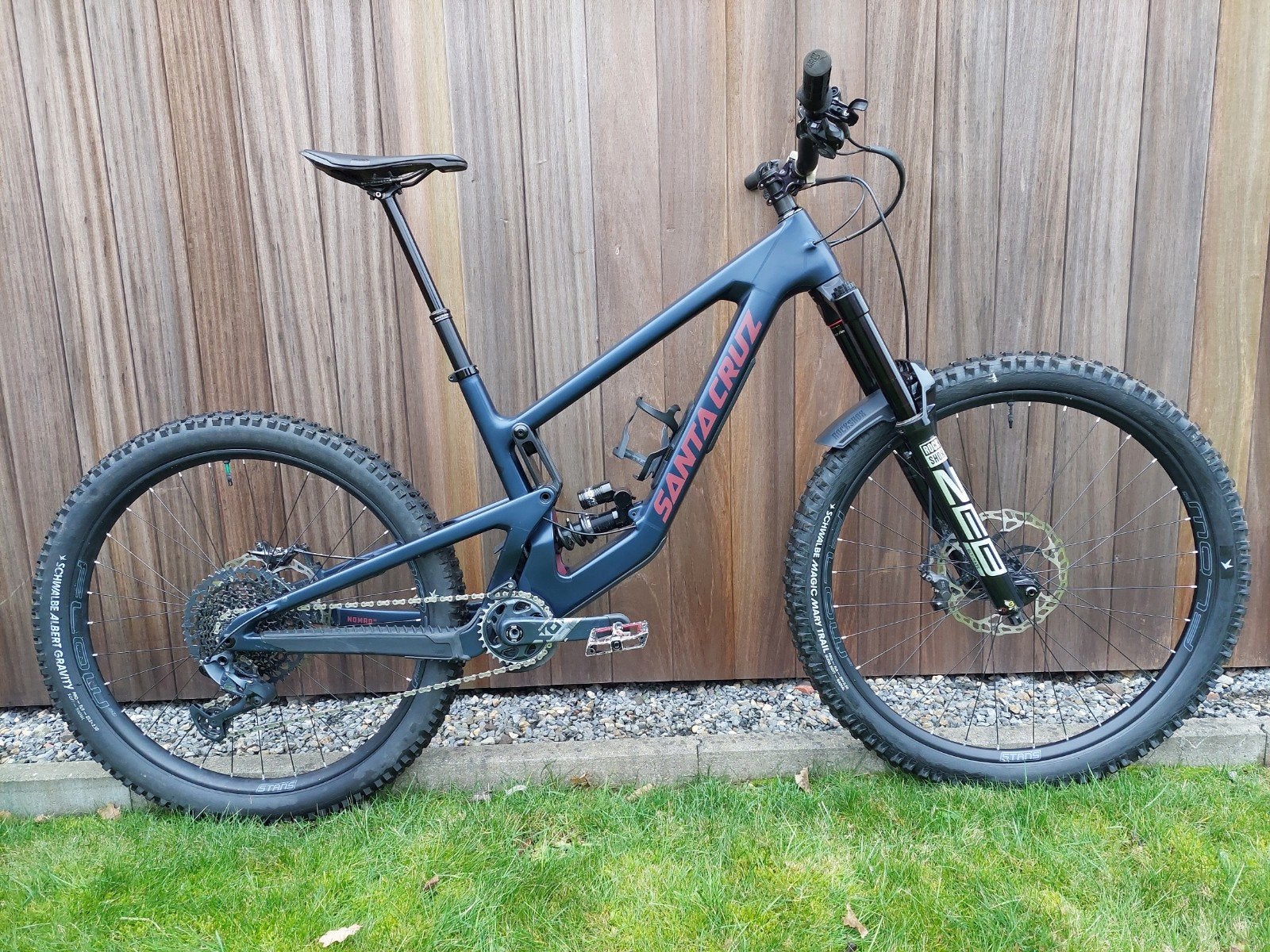 Santa cruz Nomad v6 size L, Ophalen of Verzenden