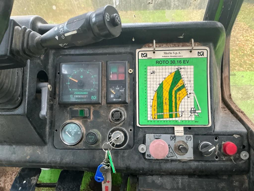 Merlo Roto 30.16 EV — Chariot télescopique rotatif, Enlèvement, Utilisé