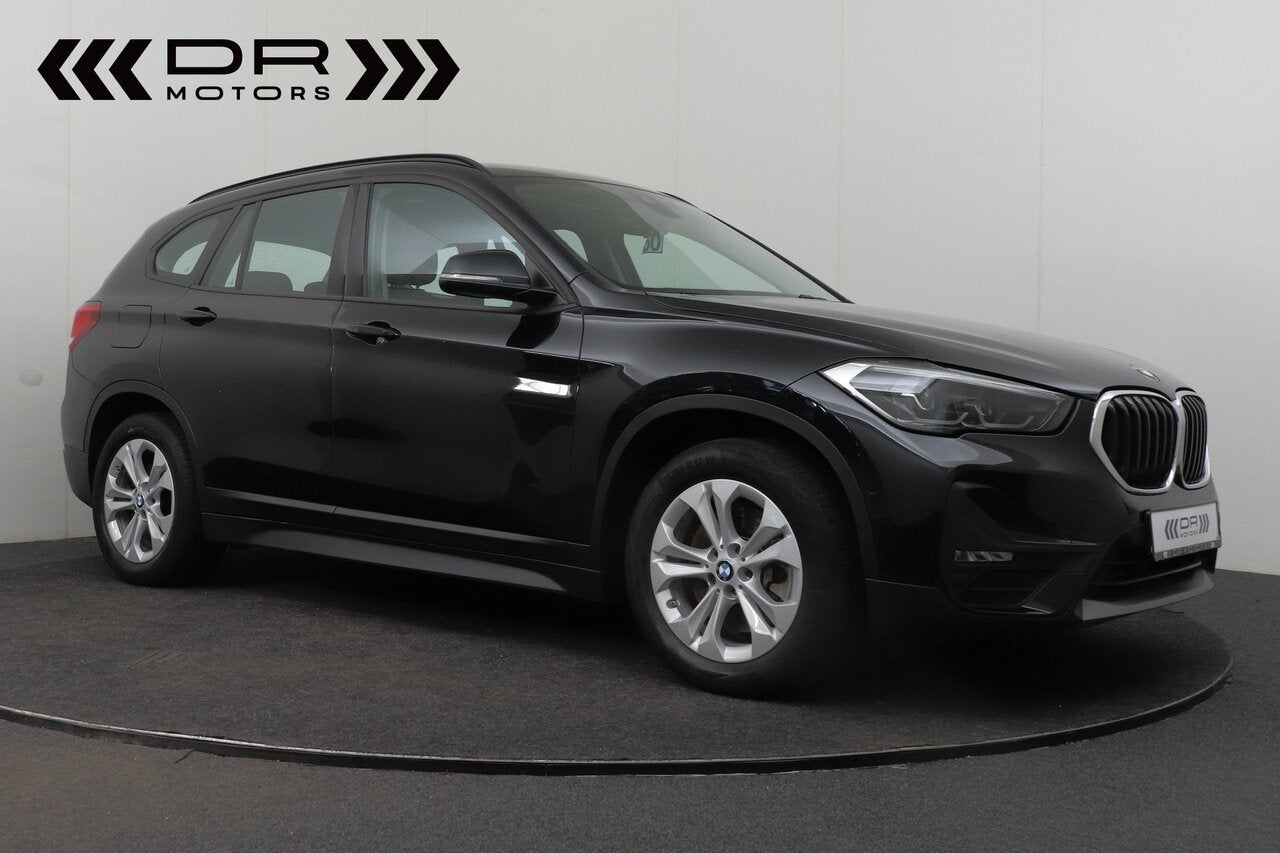 BMW X1 25 E - HEAD UP - CAMERA  - LED - PARK ASSIST, Autos, Euro 6, 0 kg, 5 portes, 5 places