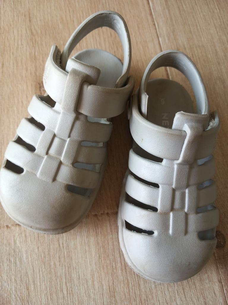 Watersandaaltjes maat 23, Kinderen en Baby's, Ophalen