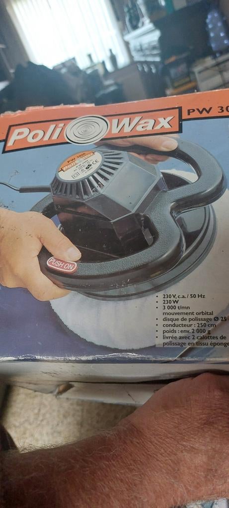 Poli wax voor wagen, Ophalen