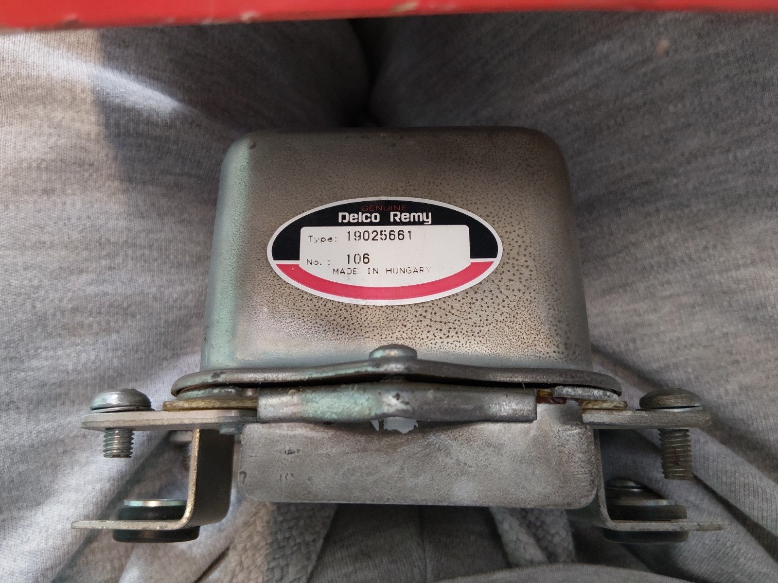 Delco Remy 19025661 spanningsregelaar (12V, 11A), Enlèvement ou Envoi, Utilisé