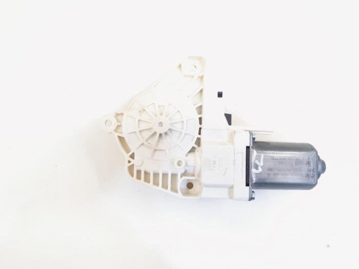 Moteur de vitre portière d'un Audi A4, -, 3 mois de garantie, Audi, Utilisé