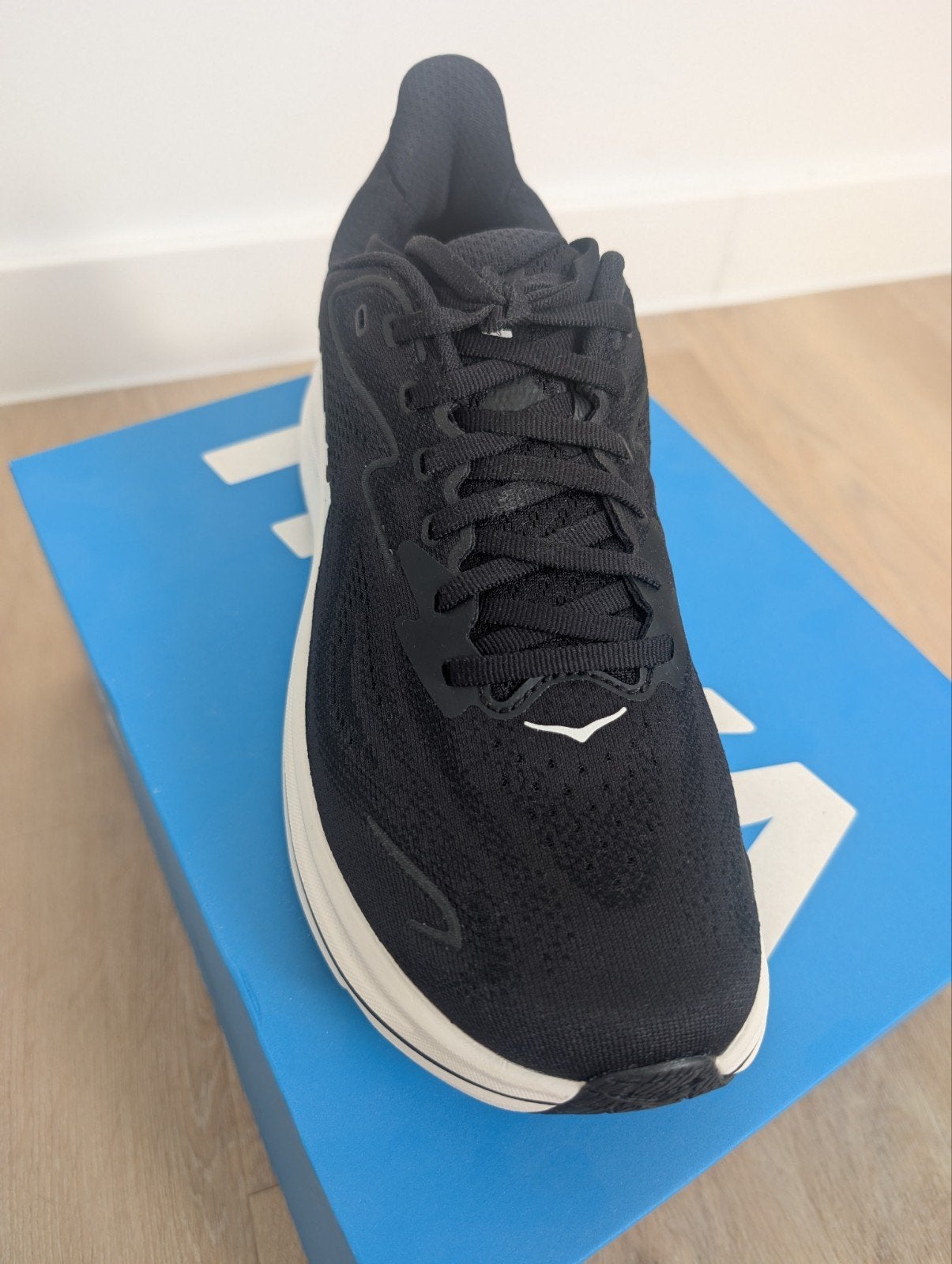 Hoka M Clifton 10 (EU 40 2/3), Vêtements | Hommes, Neuf, Enlèvement ou Envoi, Chaussures de sport, Noir