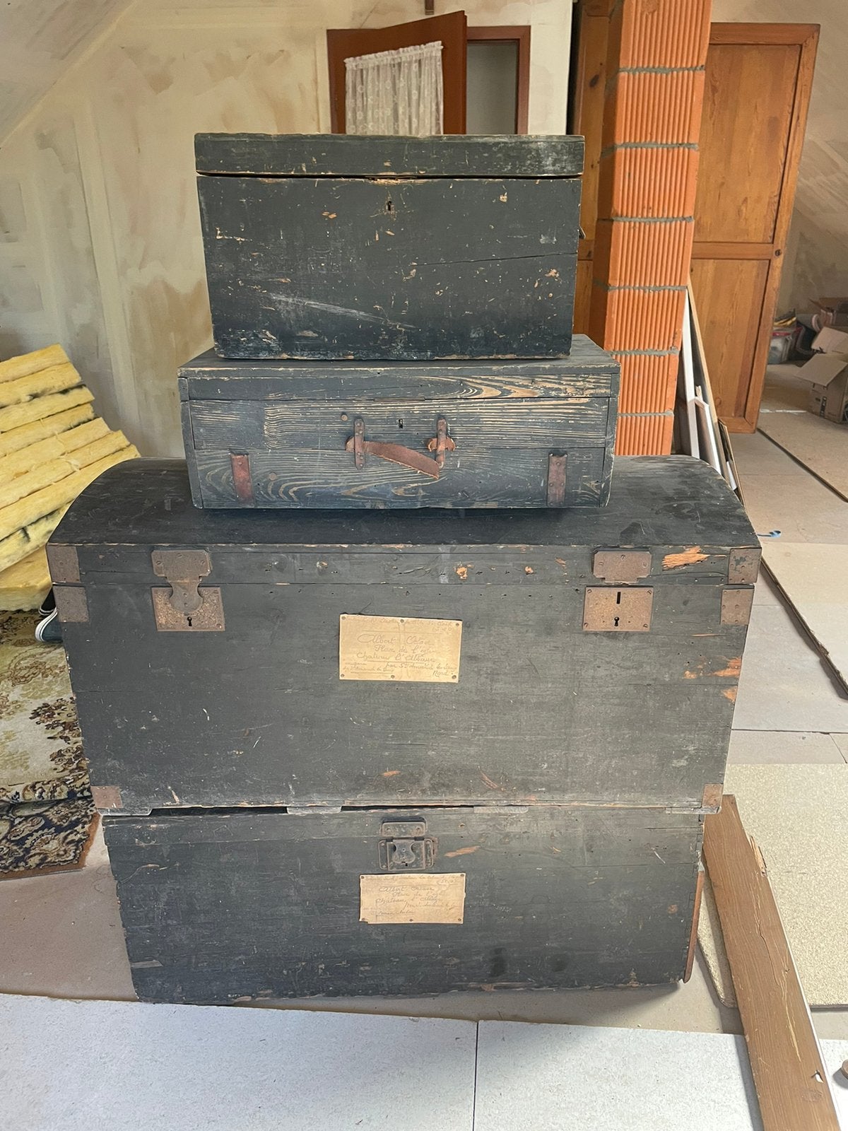 Antieke koffers uit de oudheid, Ophalen, Gebruikt