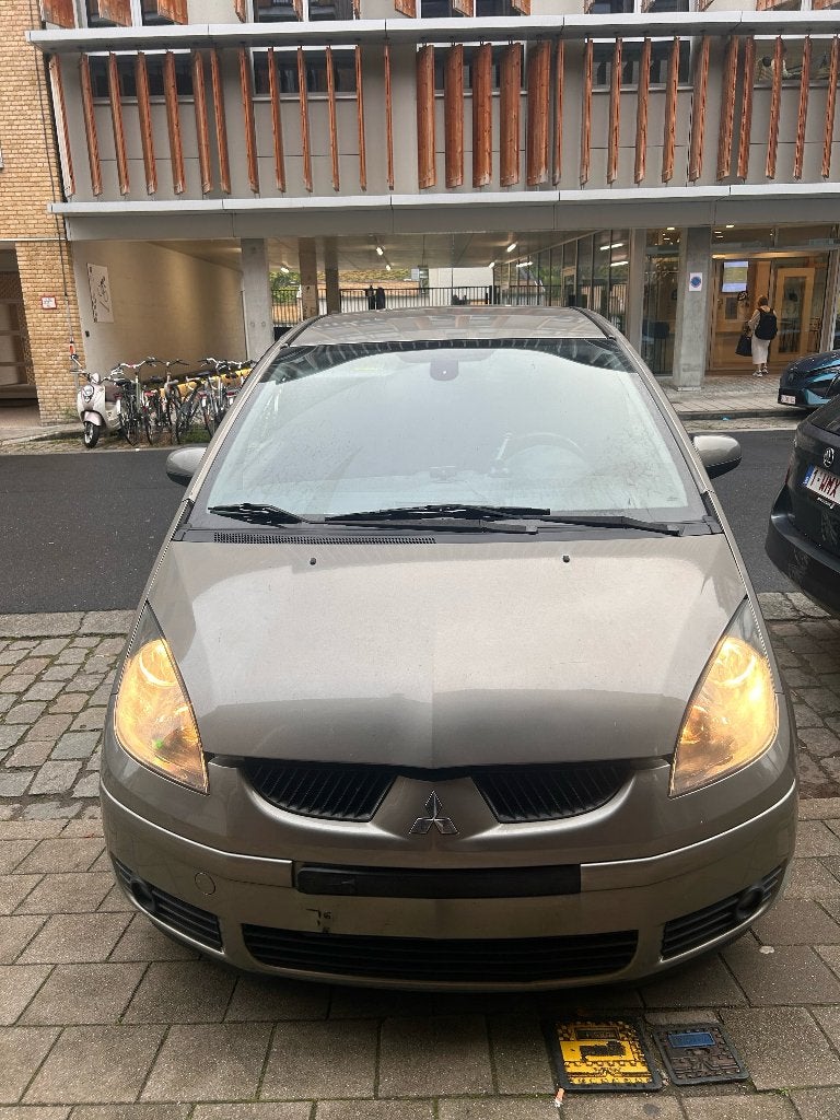 Mitsubishi Colt 1.3 AUTOMAAT (2008) Schadewagen / Export, Auto's, Stof, 5 zetels, 5 deurs, Particulier