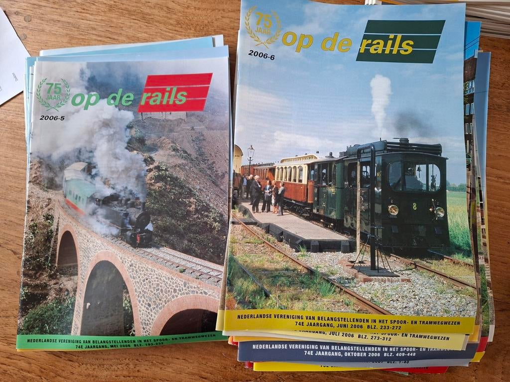 37 ex tijdschriften voor treinen en trams "op de Rails", Ophalen of Verzenden, Zo goed als nieuw, Tram, Boek of Tijdschrift