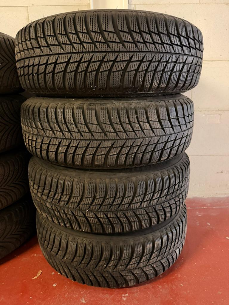 Set Bridgestone winterbanden 195/65 R15 op stalen velg, Auto-onderdelen, Banden en Velgen, Ophalen, Gebruikt, 15 inch, Banden en Velgen