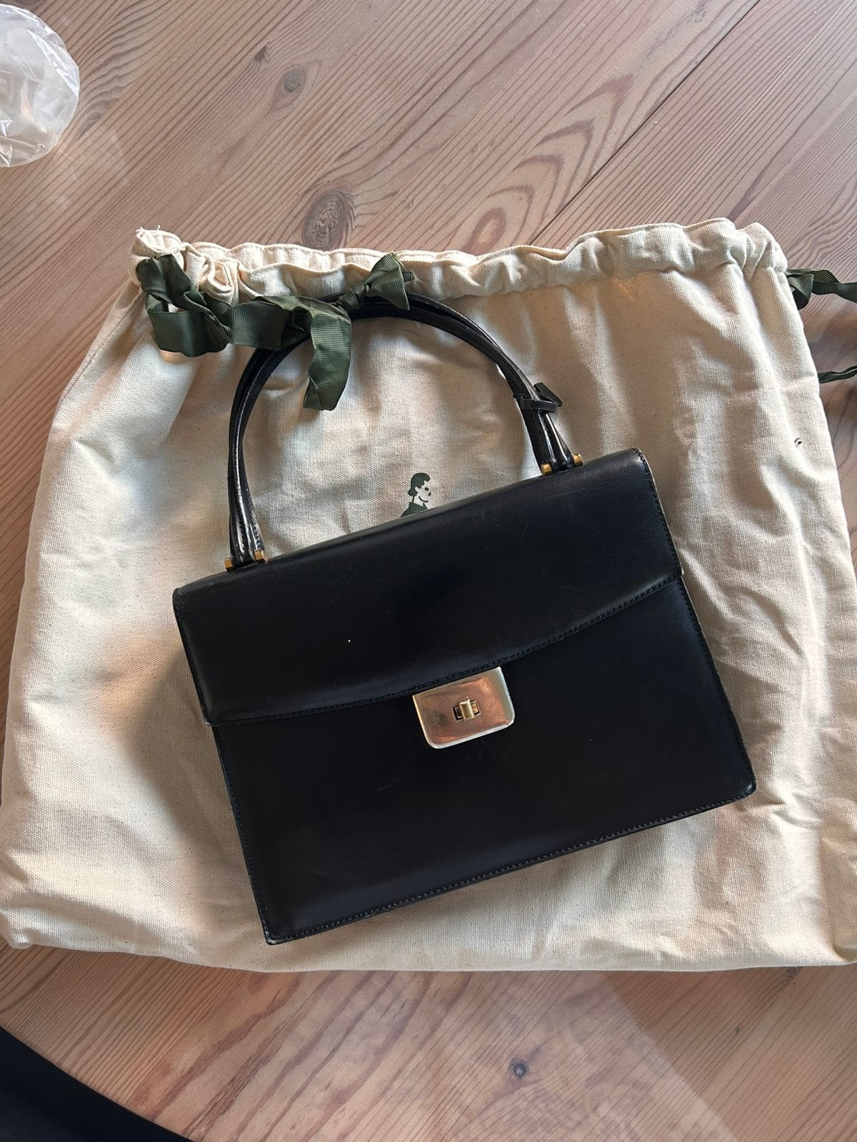Jaren 80 Delvaux Vintage model, Ophalen, Zo goed als nieuw