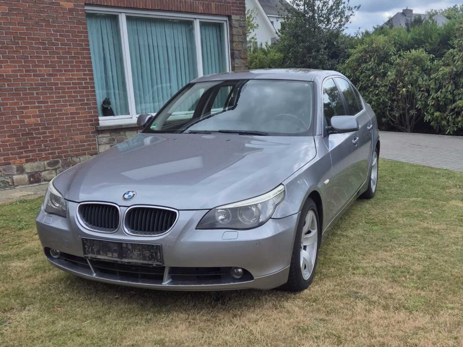2007 BMW 520D sedan - airco - panoramisch open dak, Auto's, Automaat, Gebruikt, Bedrijf, Diesel