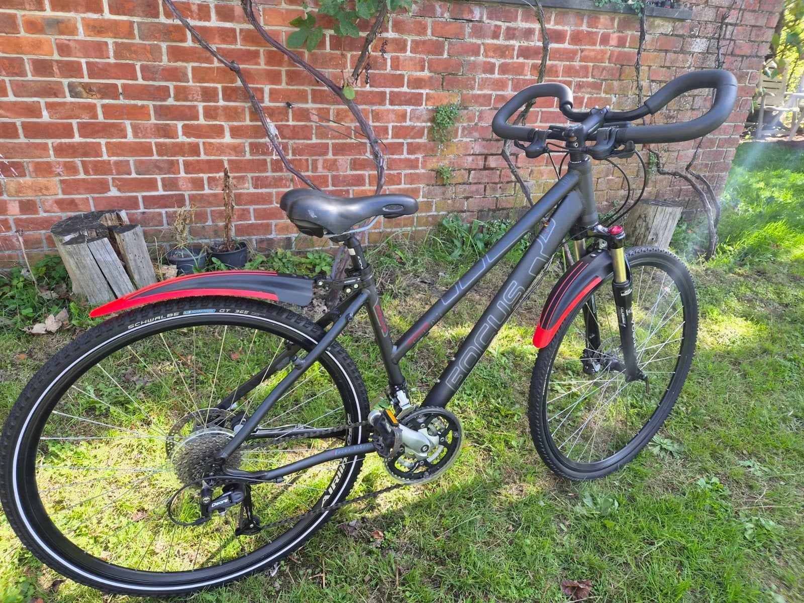 Dames Sport fiets Focus 27.versnellingen 28.inch aluminum ze, Fietsen en Brommers, Ophalen of Verzenden