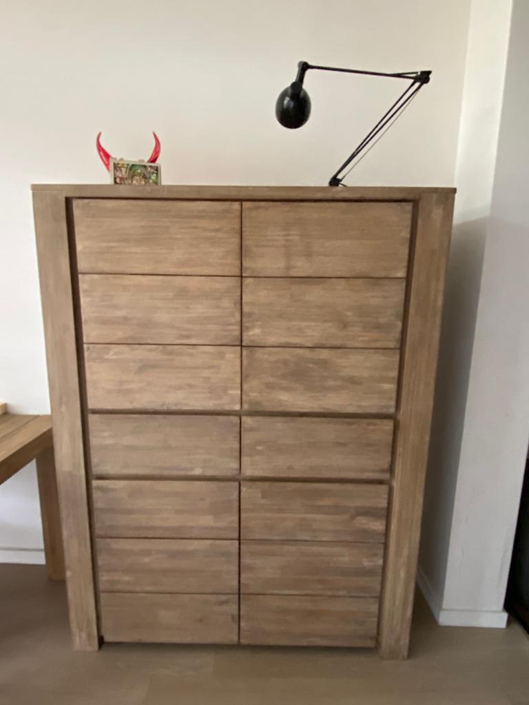 Prachtige volhouten kast. 4 deuren en 2 lades. 160hx130bx40d, Huis en Inrichting, Ophalen, Zo goed als nieuw