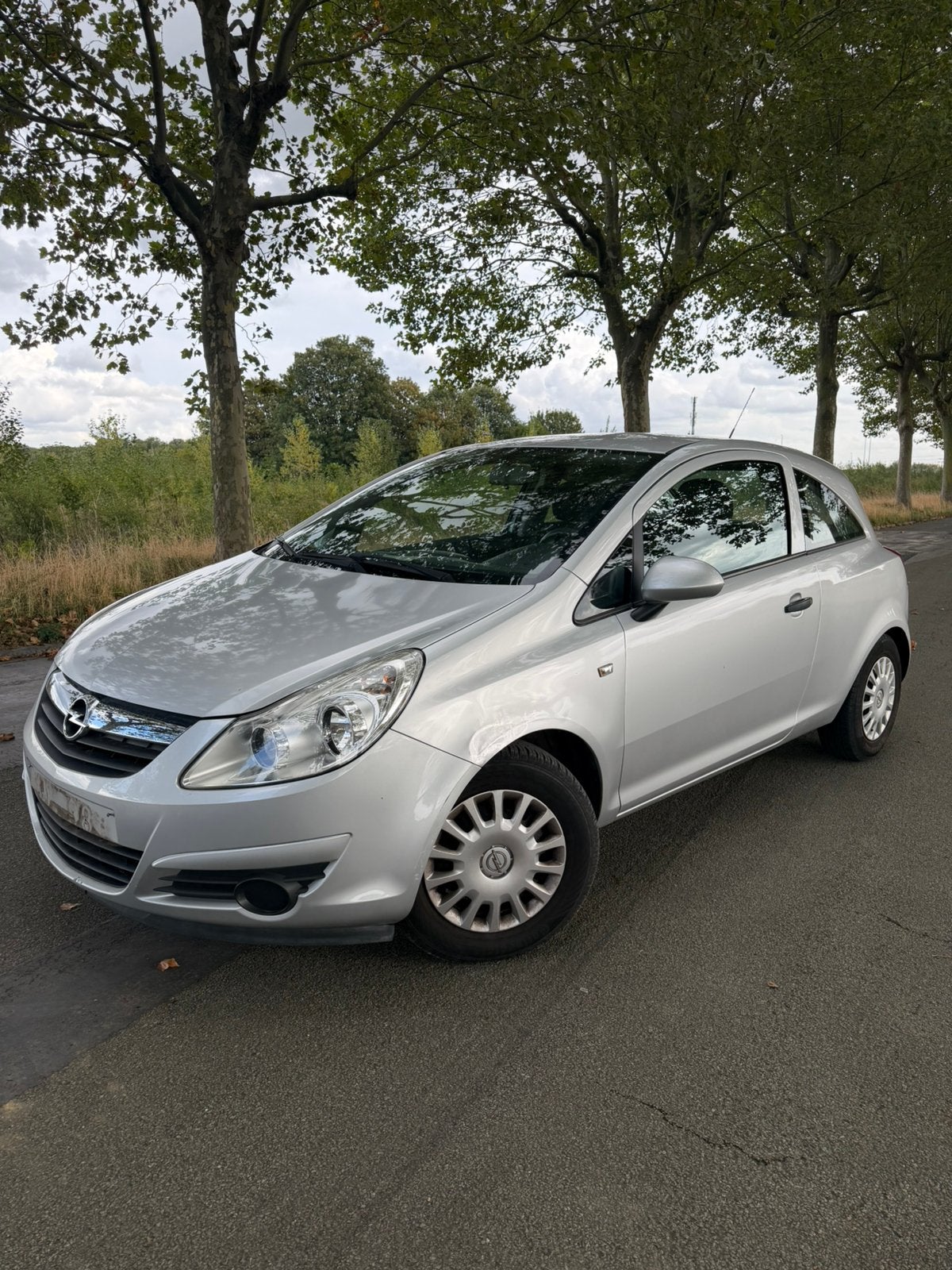 Opel Corsa 1.2 Benzine – 93.000 km – Airco - word gekeurd, Auto's, Voorwielaandrijving, Stof, 139 g/km, Zwart