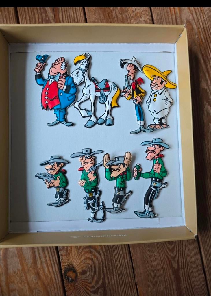 8 figurines lucky Luke plasteco Italy 1971 . Regardez mes au, Ophalen of Verzenden