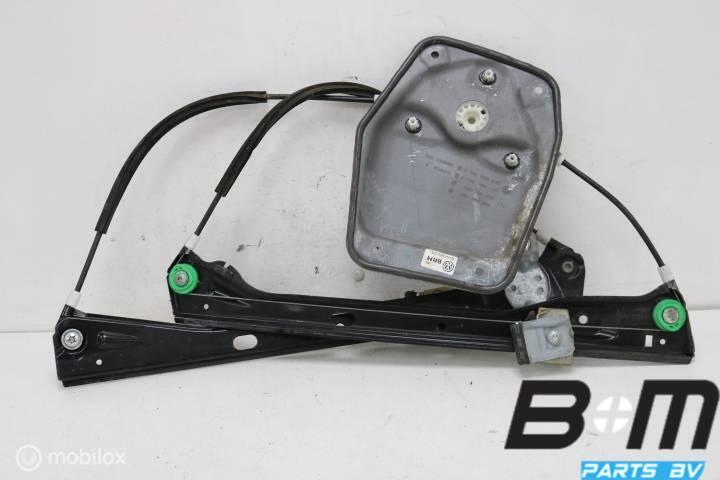 Portierruit rechtsvoor VW Golf 5 5drs 1K4837461A, Gebruikt