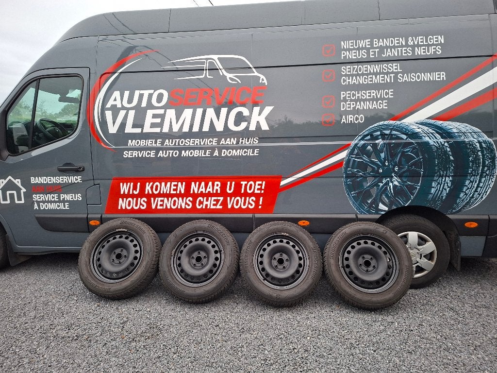 215/65R17 103H XL BRIDGESTONE Winterbanden op velg, Ophalen, Banden en Velgen, 17 inch, Winterbanden