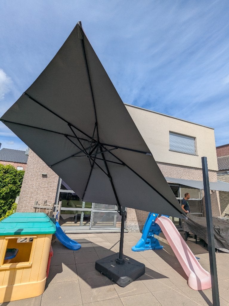 zweefparasol met voet, 3 à 4 mètres, Parasol flottant, Enlèvement, Utilisé