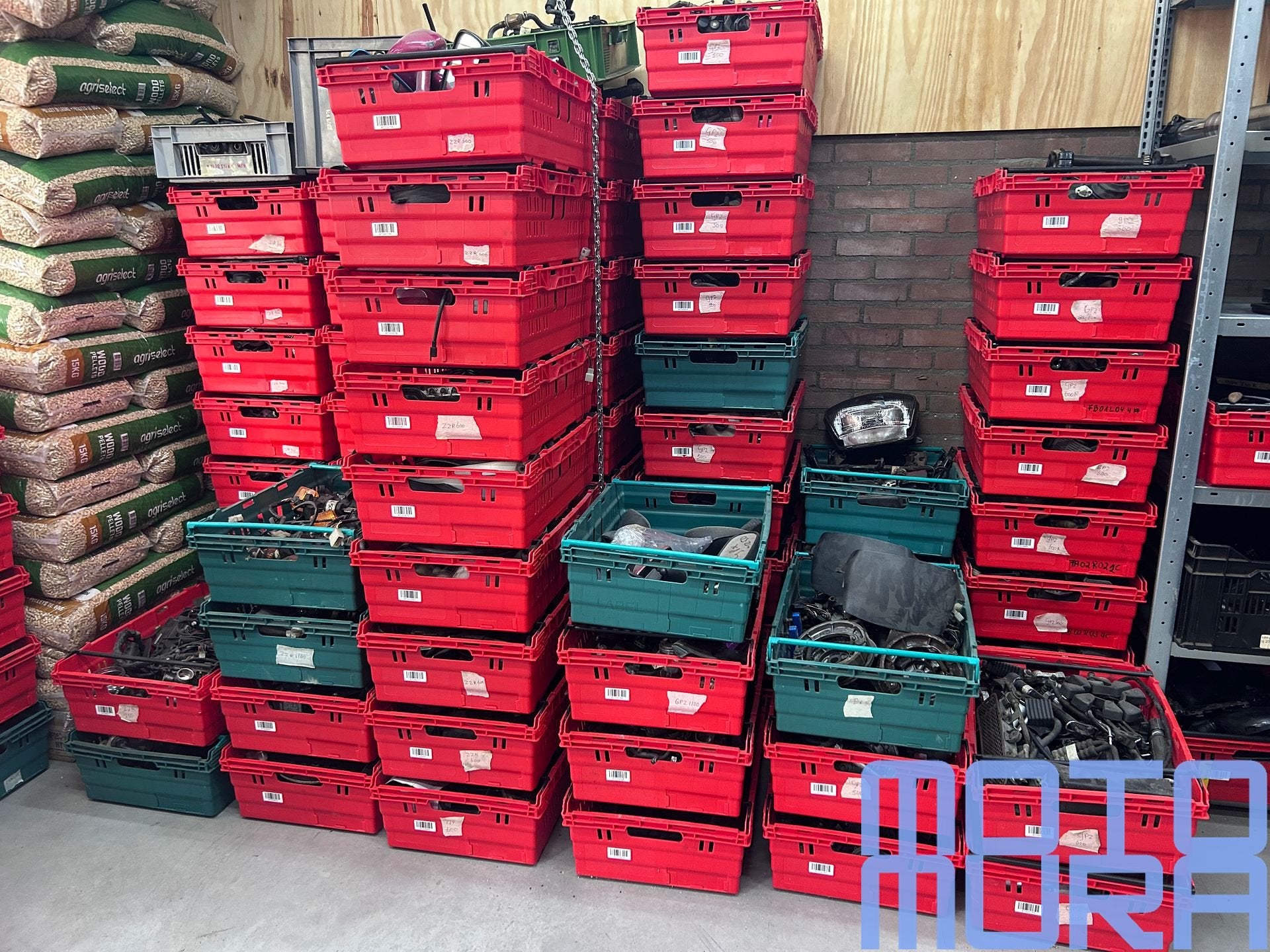 Grand lot de pièces détachées Kawasaki pour les modèles GPZ,, -, -, Enlèvement, Utilisé