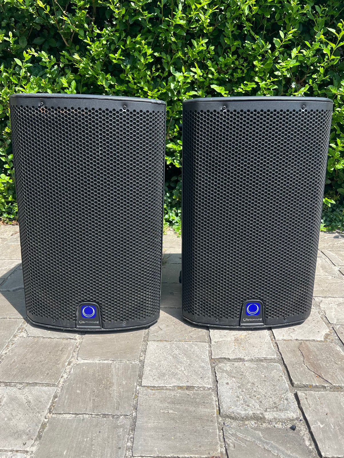 Turbosound IQ10 + hoezen, Musique & Instruments, Amplis | Clavier, Moniteur & Sono, Enlèvement, Utilisé, Sono