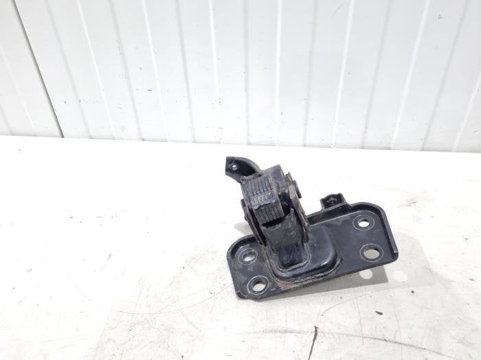 Support moteur d'un Toyota Avensis, Autos : Pièces & Accessoires, Suspension & Châssis, Toyota, Utilisé, 3 mois de garantie, Enlèvement ou Envoi
