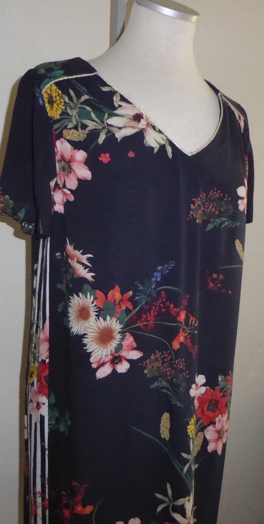 Gebloemd kleedje " Axiome " m 40, Kleding | Dames, Jurken, Zo goed als nieuw, Ophalen