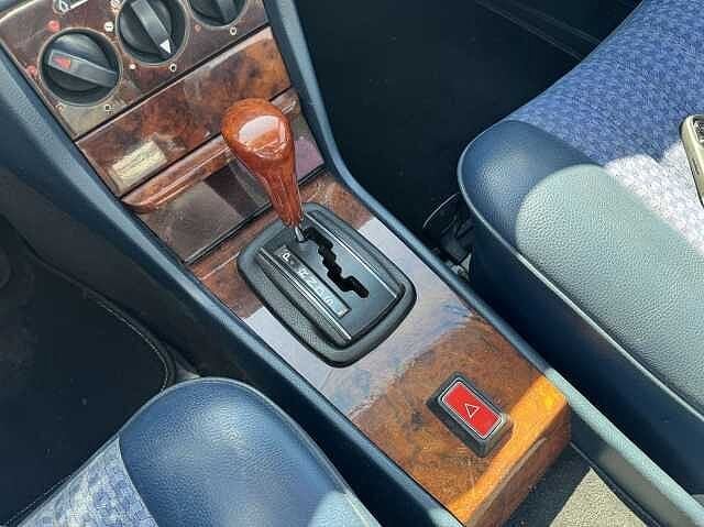Mercedes-Benz CE 280 AUTO / OLDTIMER / TOIT OUVRANT /, foto 11