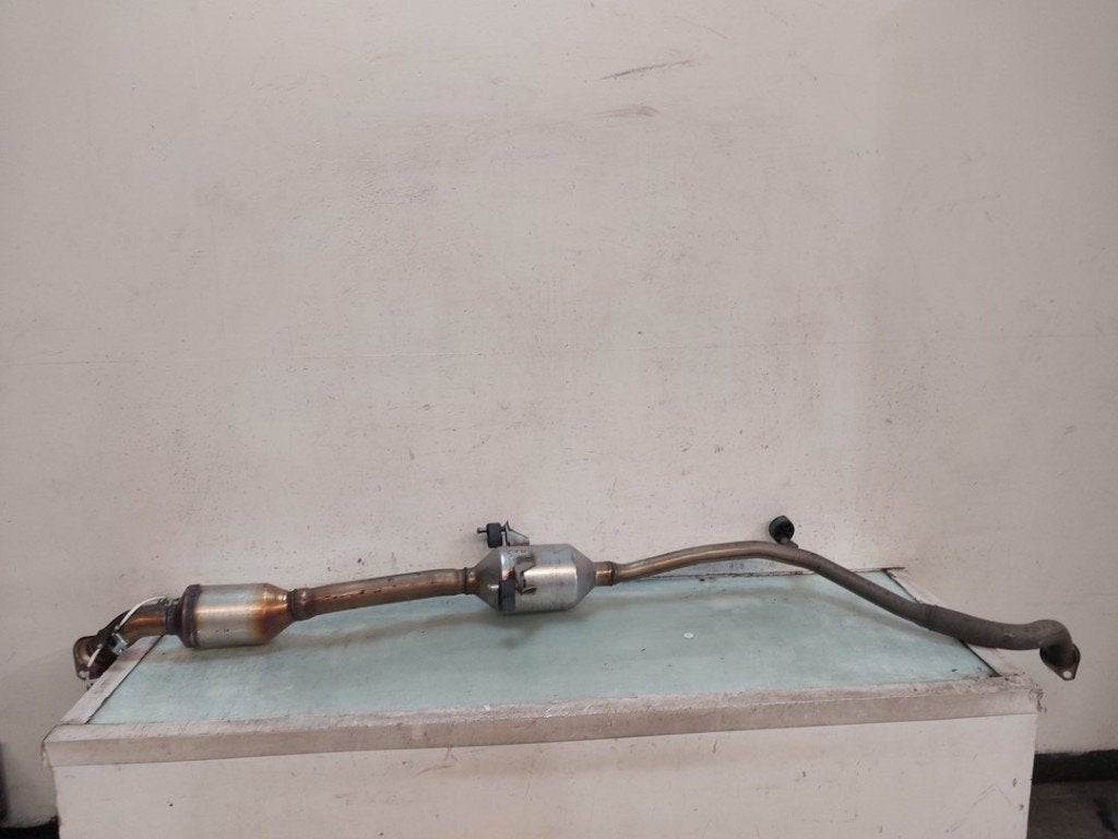 CATALYSEUR Toyota Corolla Cross (01-2020/-) (|1741037F20|), Dhr. J. Ham, Administratie@autoham.nl, Toyota, Utilisé