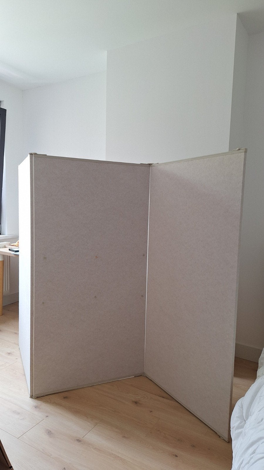 Ikea Varhaug scheidingswand, Enlèvement