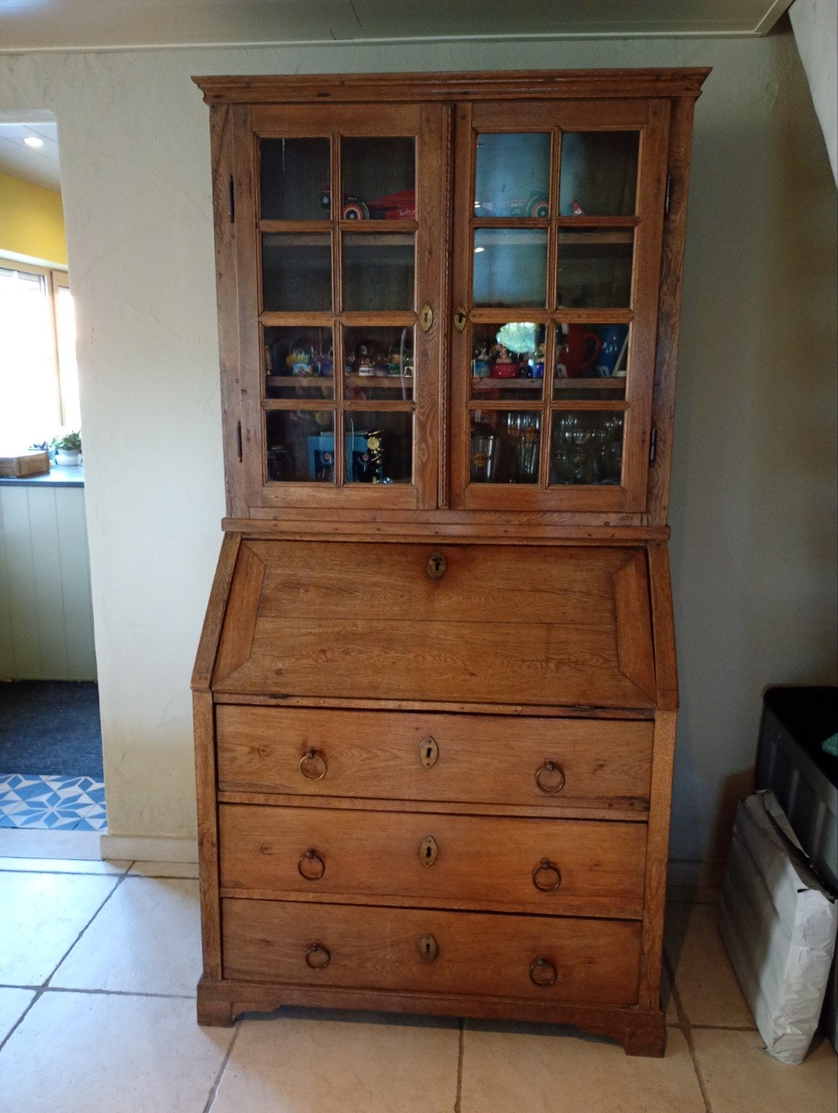 Antieke, eiken kast., Huis en Inrichting, Ophalen, Gebruikt