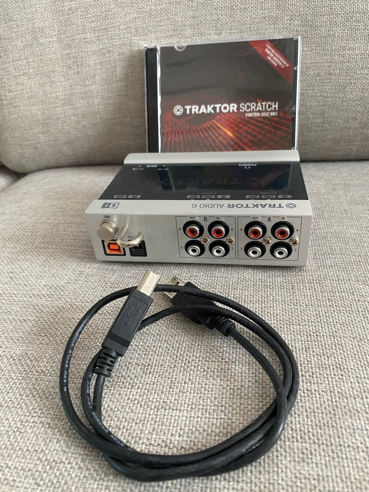 TRAKTOR audio 6 DJ, Enlèvement, Comme neuf