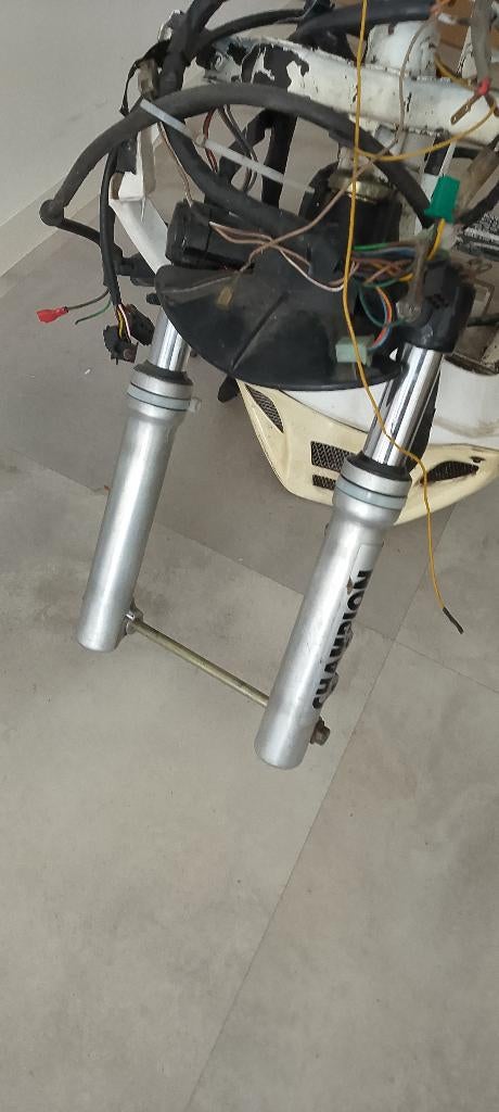 Fourche/Voorvork Yamaha/MBK Booster Spirit Oud Model, Fietsen en Brommers, Ophalen, Zo goed als nieuw, Overige typen, Yamaha