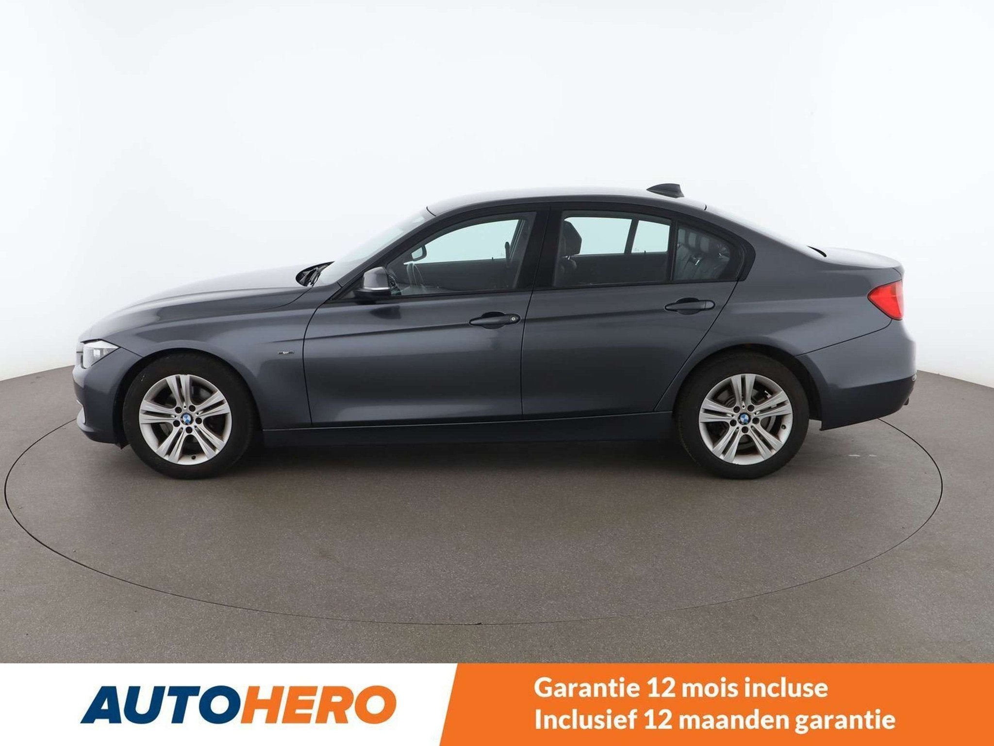 BMW 3 Serie 316 316d (bj 2015), Auto's, Achterwielaandrijving, Leder, Grijs, Zilver of Grijs
