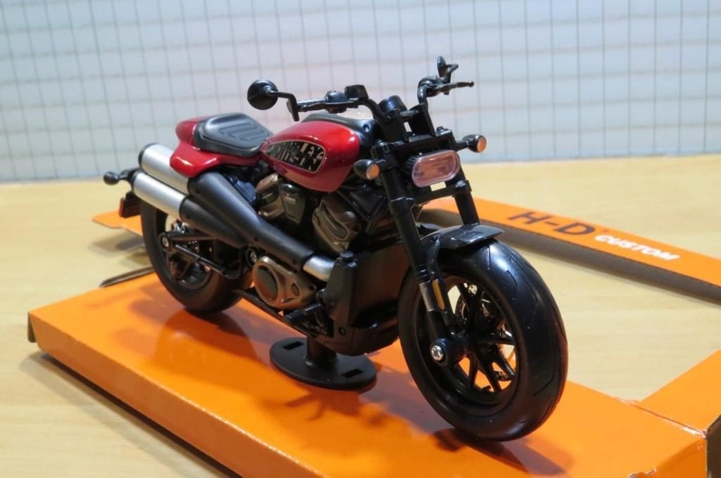 Harley Davidson Sportster S 1:12 32346, Ophalen of Verzenden, Nieuw, 1:9 t/m 1:12, Motor