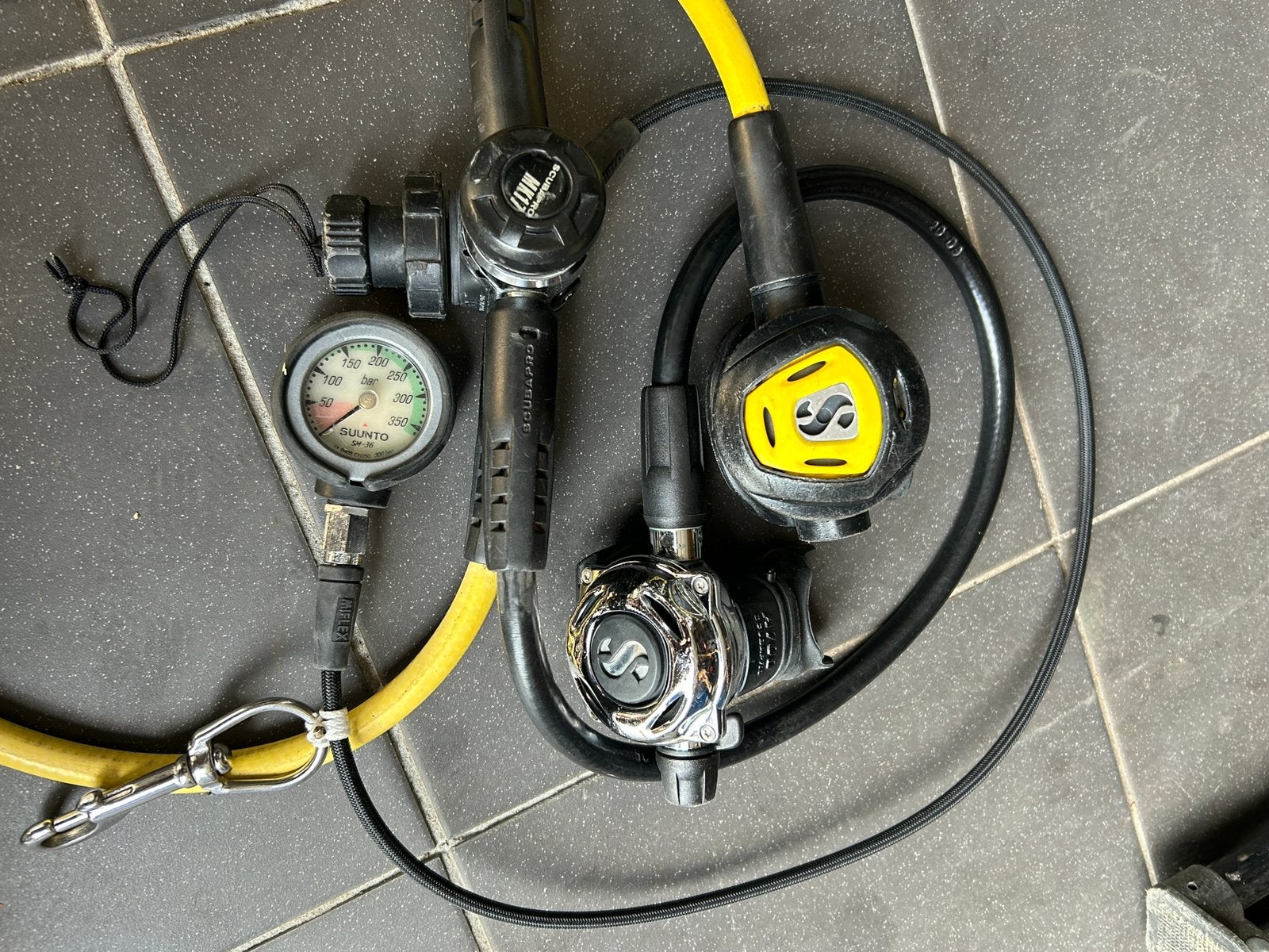 Kit automatique Scubapro mk17, Sports nautiques & Bateaux, Enlèvement ou Envoi, Utilisé, Autres types