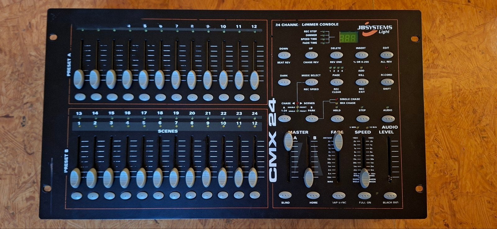 JBsystems light CMX24 - lichttafel - controller - dmx, Muziek en Instrumenten, Ophalen of Verzenden, Zo goed als nieuw