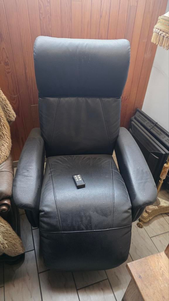 Fauteuil inclinable électrique en cuir synthétique noir avec, Enlèvement