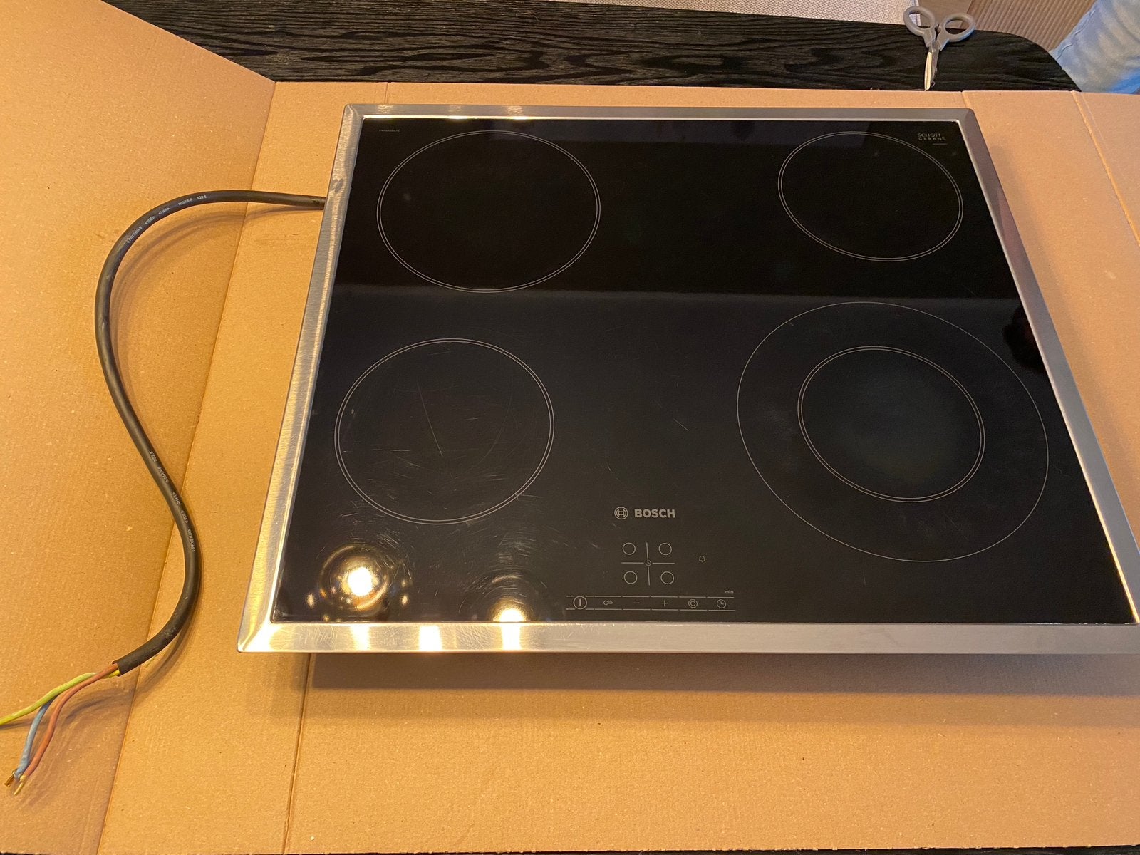 Bosch keramische kookplaat, Elektronische apparatuur, Ophalen, Gebruikt, Keramisch, 4 kookzones