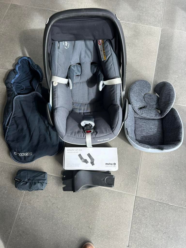 Maxi cosi pro i size pebble, grijs, Kinderen en Baby's, Autostoeltjes, Ophalen, Autogordel of Isofix, Zijbescherming, Zo goed als nieuw