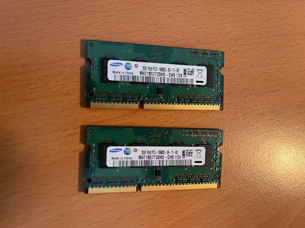 RAM DDR3 1333Mhz SODIMM 2x2Go (4Go) Samsung, Computers en Software, RAM geheugen, Ophalen, DDR3, Zo goed als nieuw, Laptop