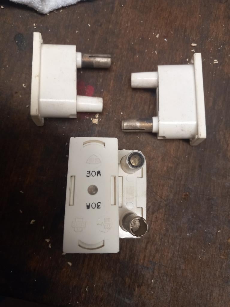 Fusibles a broche 30 A, Envoi