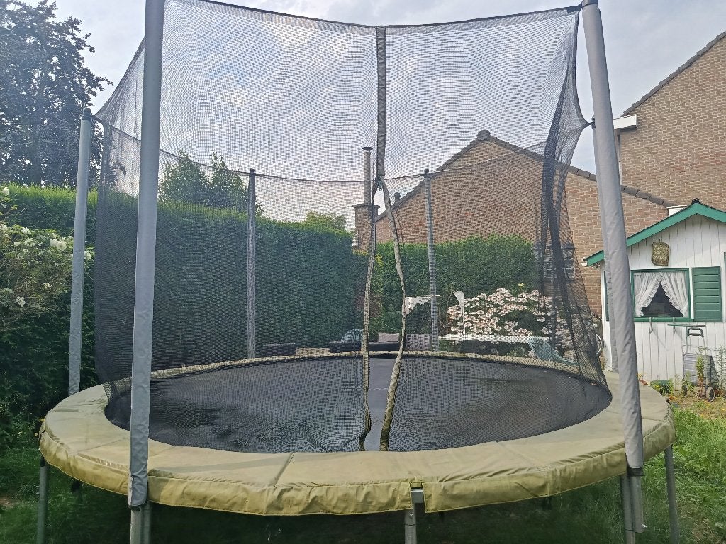 Trampoline, Enlèvement, Utilisé